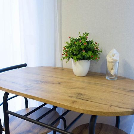 Cozy Studio In The City Center - Mykoly Khvylovoho Str 5-1 Harkov Kültér fotó