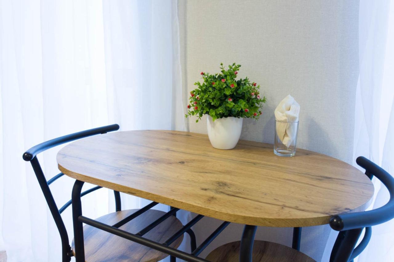 Cozy Studio In The City Center - Mykoly Khvylovoho Str 5-1 Harkov Kültér fotó