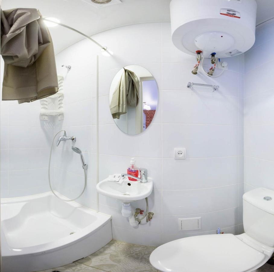 Cozy Studio In The City Center - Mykoly Khvylovoho Str 5-1 Harkov Kültér fotó
